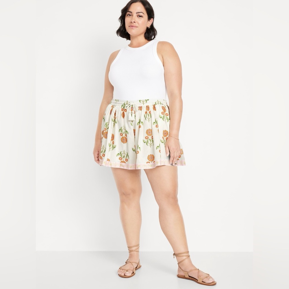 NWT OLD NAVY HIGH - WAISTED FLOUNCE SHORTS——2.5 inseam FLORAL💐🌸🌼🌸🌼💐🌼🌸🌸